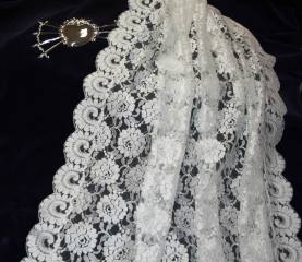 mantilla-de-blonda